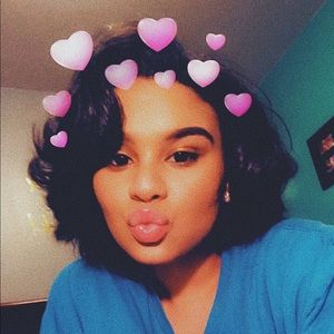 Meet your Posher, Hailey